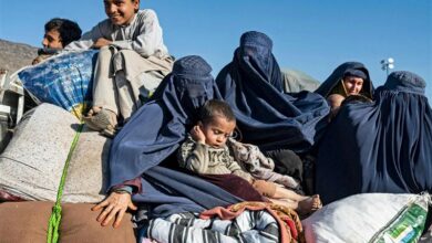 بدء عملية اعتقال وترحيل اللاجئين الأفغان في بيشاور الباكستانية