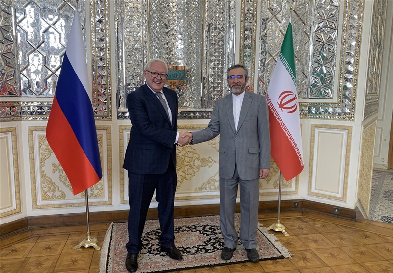 حوار باقري وريابكوف حول مفاوضات رفع العقوبات