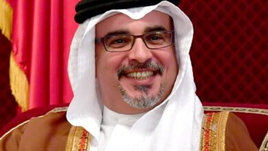 ولي العهد آل خليفة يدافع عن قتل أهل غزة: عملية حماس ضد إسرائيل كانت وحشية ومروعة!