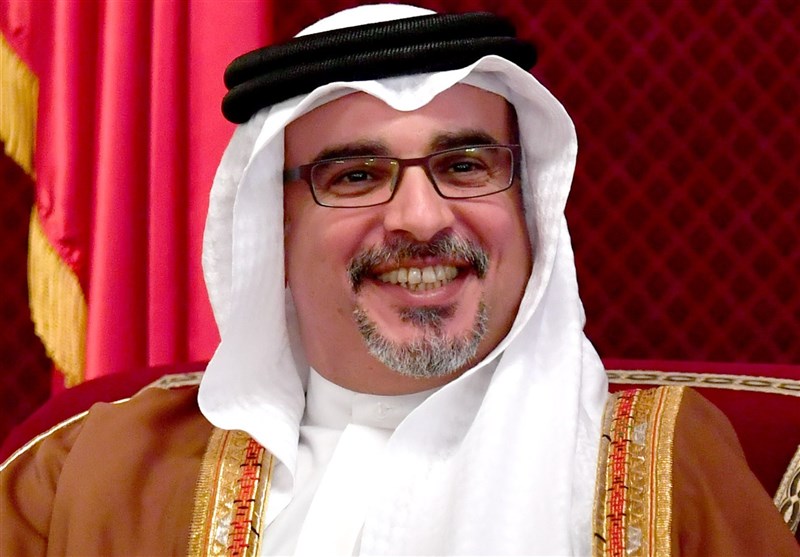 ولي العهد آل خليفة يدافع عن قتل أهل غزة: عملية حماس ضد إسرائيل كانت وحشية ومروعة!