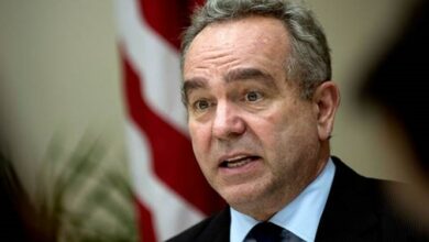 خلف كامبل رسميًا ويندي شيرمان