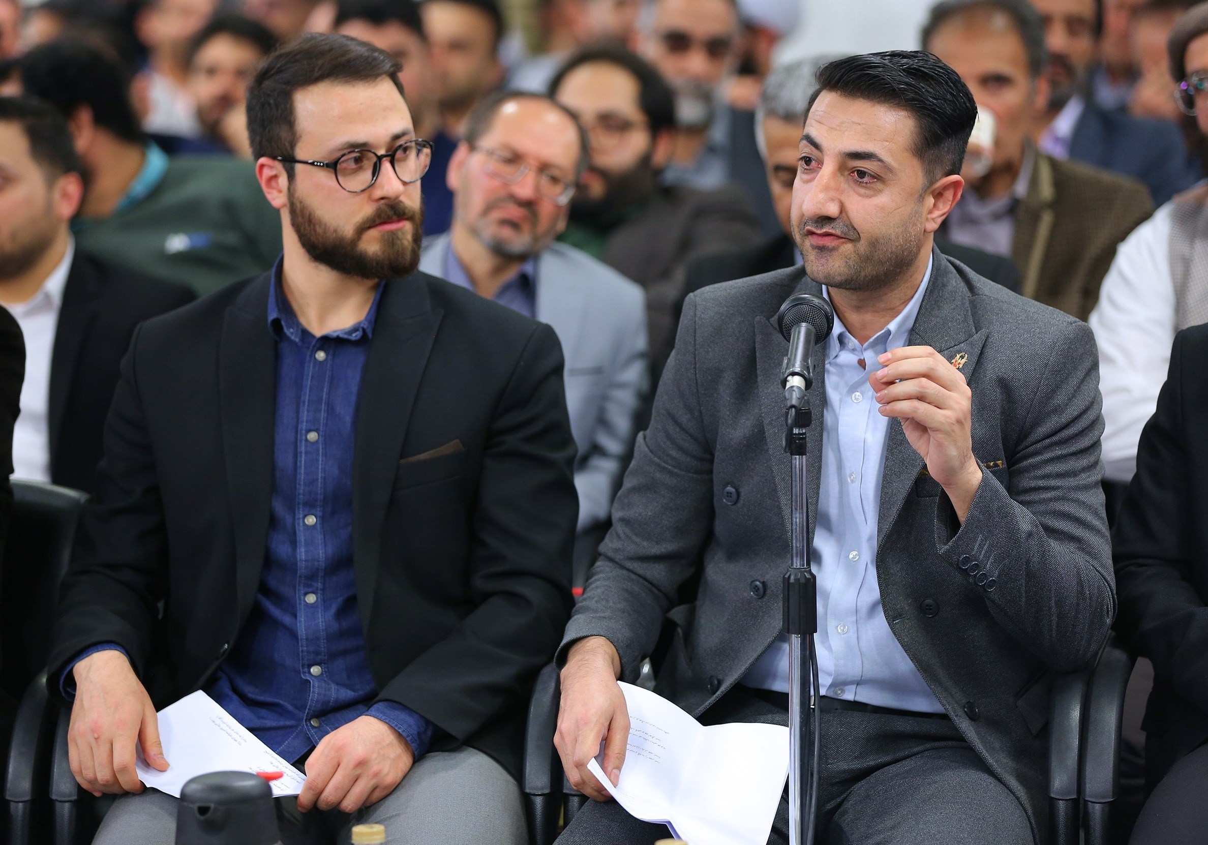 کشور افغانستان , آیتالله سید علی خامنهای , زبان فارسی ,