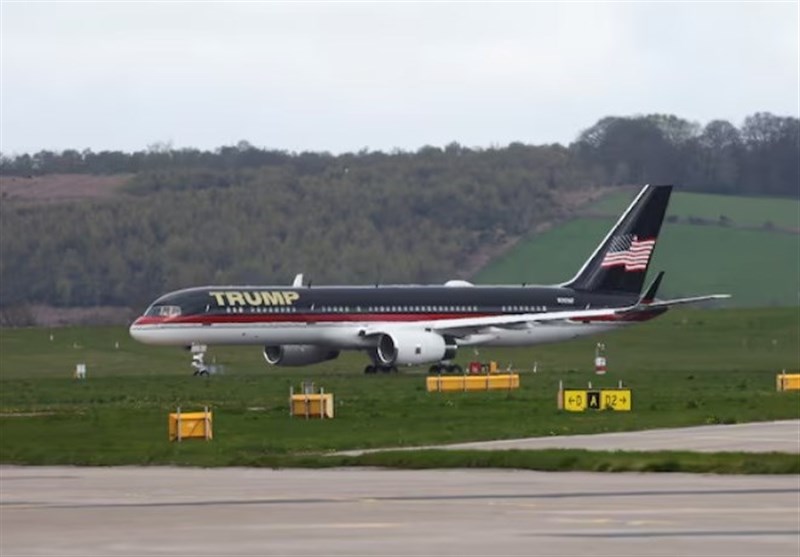 اصطدمت طائرة بوينغ الشخصية لترامب بطائرة في مطار فلوريدا