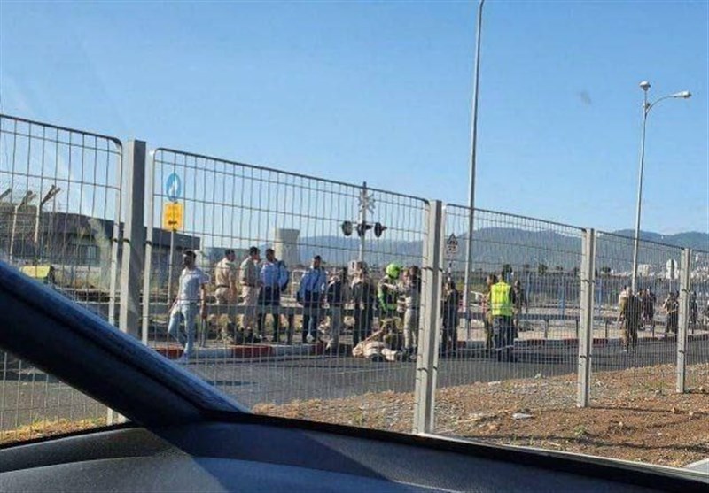 لحظة مطاردة جنود الصهاينة بسيارة