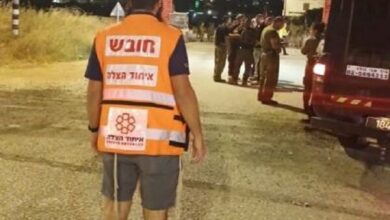 مقتل جنديين صهيونيين في نابلس بسيارتهما