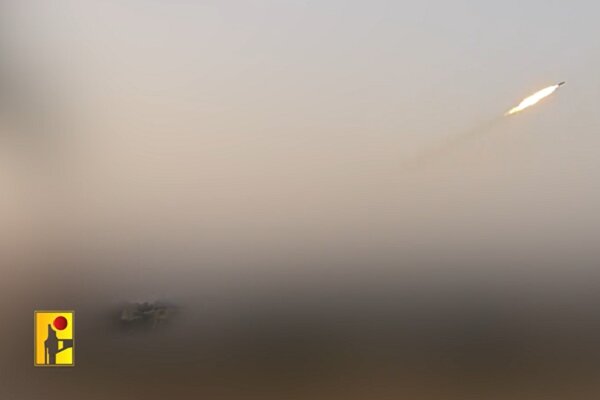 مشهد استهداف ثكنة بيت هليل والعزوريت + فيلم