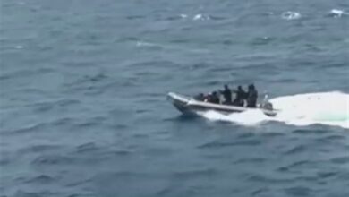 انقلاب قارب يحمل لاجئين على السواحل اليمنية