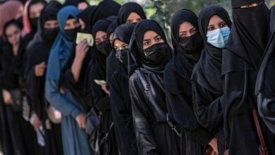 خليل زاد: يجب تغيير سياسات طالبان فيما يتعلق بتعليم المرأة