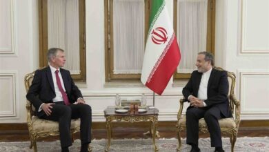 لقاء السفراء الجدد لإنجلترا وإيرلندا مع عراقجي