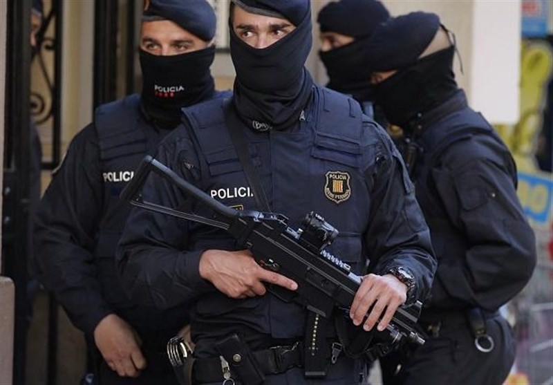 ألقي القبض على قائد الشرطة الإسبانية بتهم الفساد وتهريب المخدرات