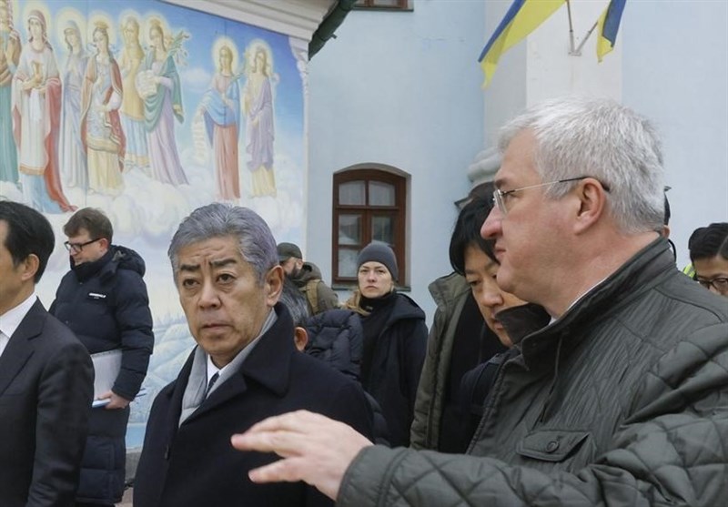 الوعد بحزمة مساعدات جديدة خلال زيارة وزير الخارجية الياباني لأوكرانيا