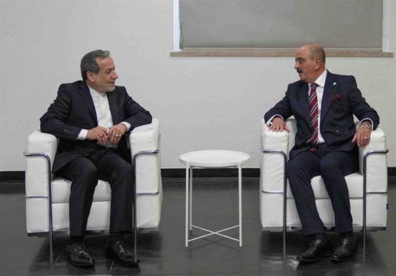 لقاء عراقجي مع وزير الخارجية التونسي