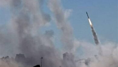 هجوم صاروخي لحزب الله اللبناني على قاعدة جيلوت في تل أبيب