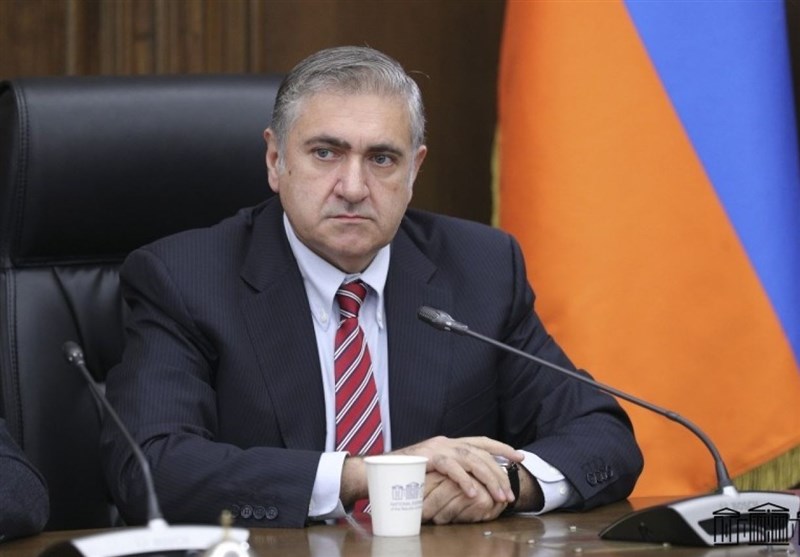 المعارضون: باشينيان يستسلم لمطالب علييف