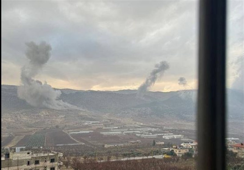 الهجمات الجوية التي يشنها النظام الإسرائيلي على شرق لبنان وانتهاك وقف إطلاق النار
