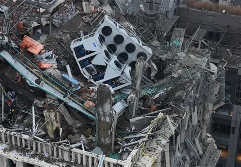 تبادل إطلاق الصواريخ بين روسيا وأوكرانيا