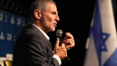 رئيس حزب العمل الإسرائيلي: يجب علينا دعم الأكراد السوريين