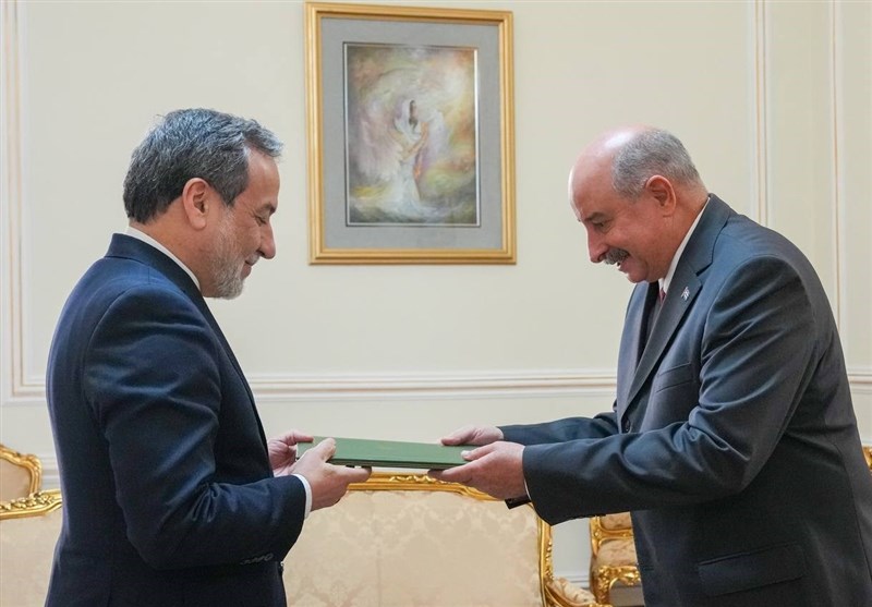 والتقى عراقجي سفراء الكويت وسيراليون وكوبا الجدد