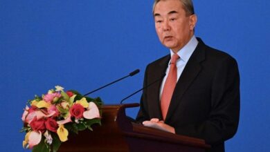 وانغ يي: نأمل أن تتحرك أمريكا في نفس اتجاه الصين