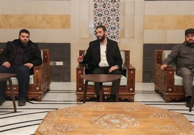 وعود الجولاني وادعاءاته في حديث مع وسائل الإعلام السعودية