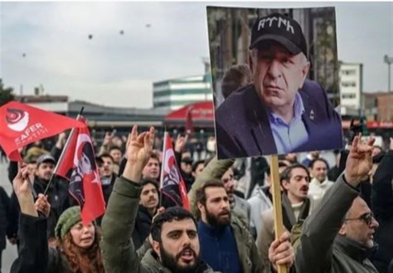 اعتقالات جديدة في تركيا وزيادة الضغوط على معارضي أردوغان