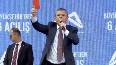 بطاقة حمراء من المعارضة لأردوغان