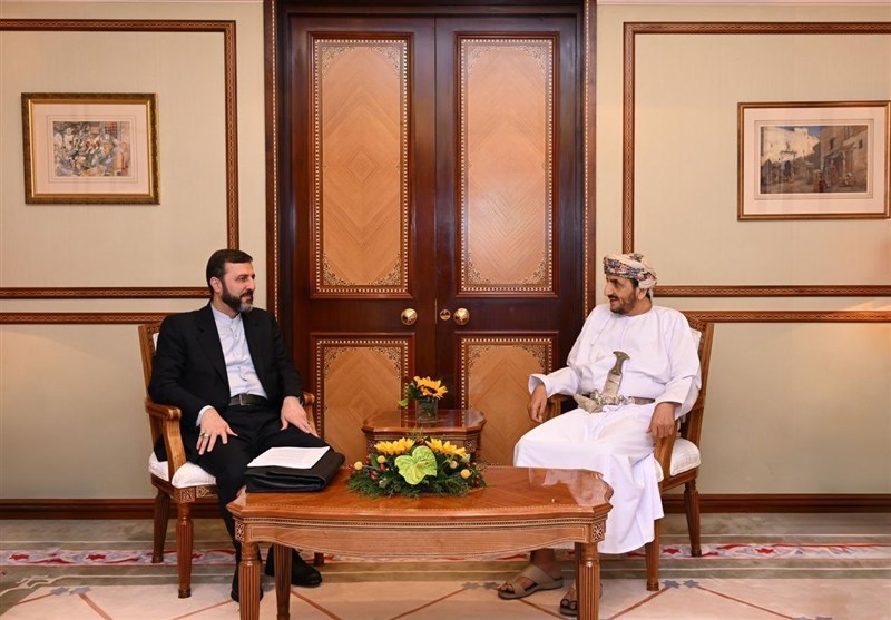 رحلة غريب آبادي إلى عمان