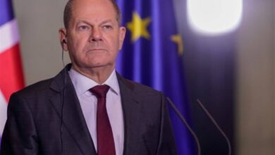 رد فعل موسكو على ادعاء شولتز بإطلاق سراح ألمانيا من قبلنا