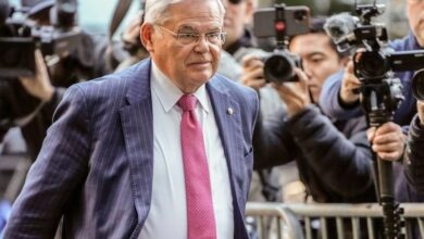 سيناتور الولايات المتحدة السابق مدان بتهم الفساد