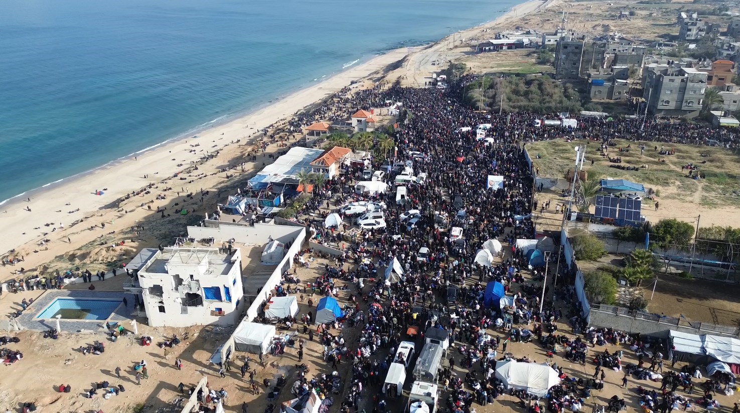 عندما يفضل الناس في غزة كسب عيشهم على الهجرة القسرية