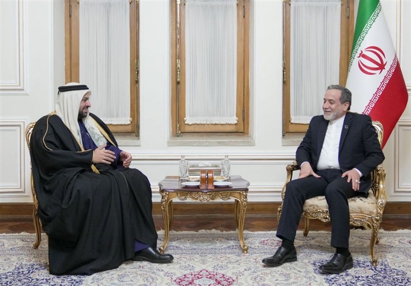 والتقى المسؤول القطري بوزير الخارجية تخت روانجي