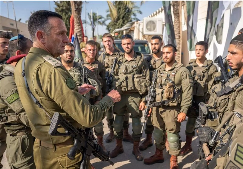 وصدرت أوامر للجيش الإسرائيلي بأن يكون في حالة تأهب قصوى