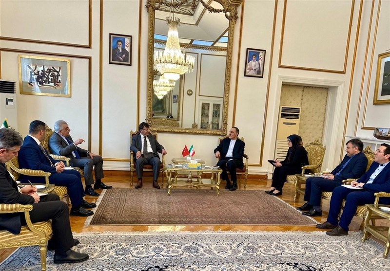 اجتماع مشترك للسفير الإيراني مع بعض الجمعية الوطنية التركية