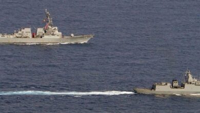 احتجاج الصين على السفن الحربية الأمريكية التي تعبر مضيق تايوان