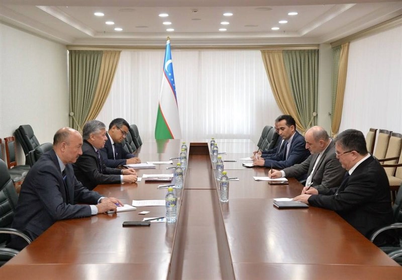 استعداد إيران لزيادة التعاون مع أوزبكستان