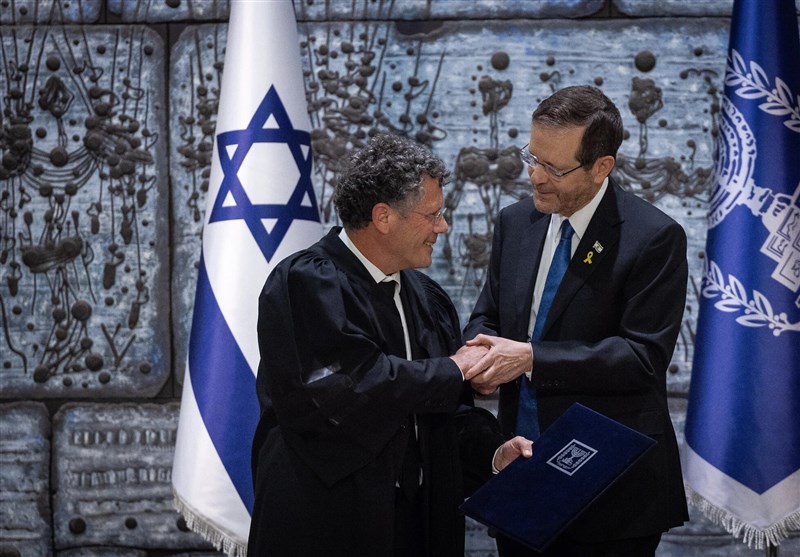 الاسترخاء أمام العاصفة مع انتخاب الرئيس الجديد للمحكمة العليا الإسرائيلية