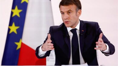 بعد الولايات المتحدة ، شحذت فرنسا أيضا للمصادر الأوكرانية