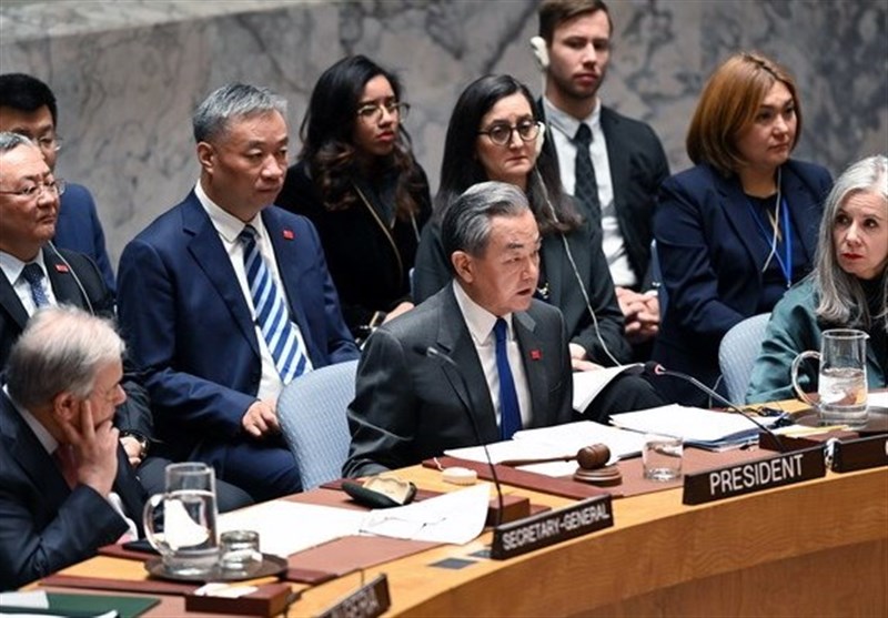 تركيز الصين على ممارسة التعددية وتحسين الحكم العالمي