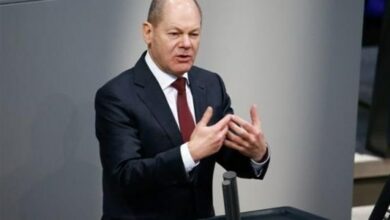 تركيز المستشار الألماني على الحاجة إلى السيطرة على تعزيز الأسلحة في أوروبا