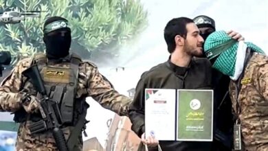 قبلة الأسير الإسرائيلي. انتصار حماس في المعركة الإعلامية