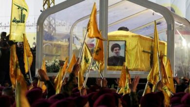 أستاذ الجامعة البريطانية اعتقل بتهمة الإشادة بحزب الله