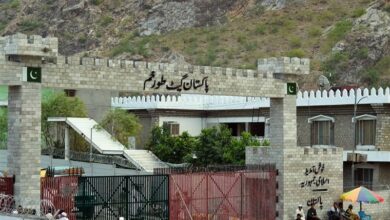 استمرار طالبان والقوات الباكستانية تصادمات في توركهام