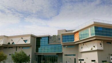 العشرات من الطالبات الأفغانية على وشك إطلاق النار من عمان