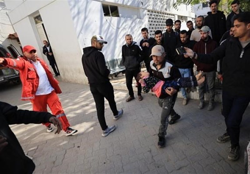 تستأنف حرب غزة قصف كبير لخان يونس وشهادة عضو حماس