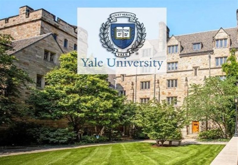 ثلاثة أساتذة من جامعة ترامب الهجرة إلى كندا