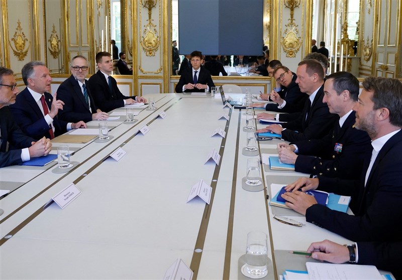 اجتماع السلام باريس مع ممثلي أوكرانيا والولايات المتحدة وأوروبا