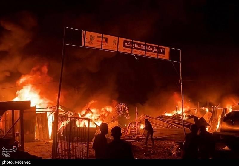 احتل هجوم الجيش على خيام المراسلين في غزة