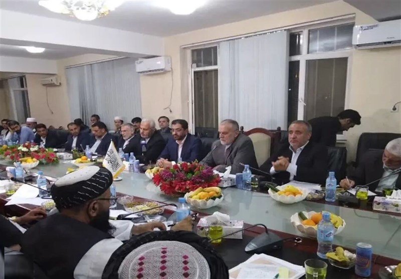 الأمن والاستقرار في أفغانستان يمثلون الطريق للتجارة مع إيران