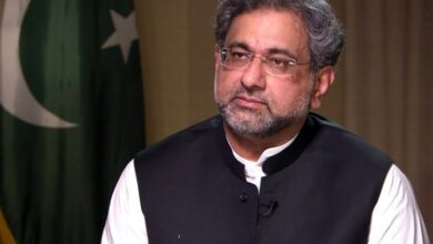 الخلاف بين السياسيين الباكستانيين حول التفاوض مع طالبان