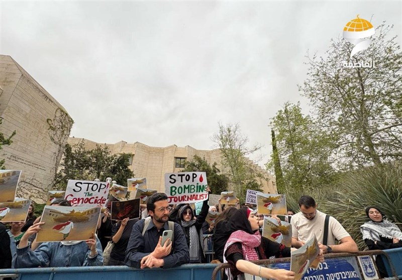 الطلاب الفلسطينيين يضربون في جامعة Quds